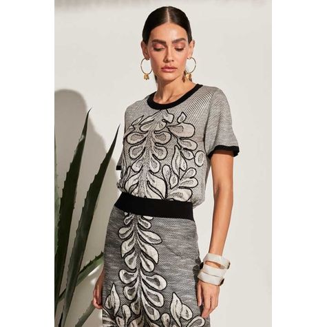 Blusa Folhagem Relevo
