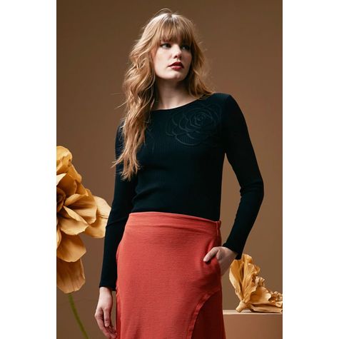 Blusa Flor Aramada