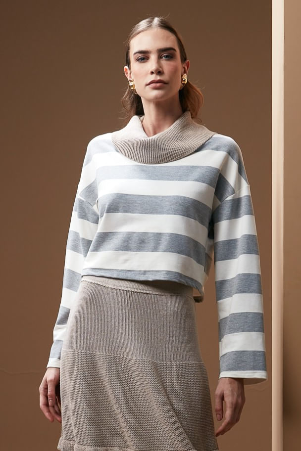 blusa-de-moletom-listrada-gola-alta