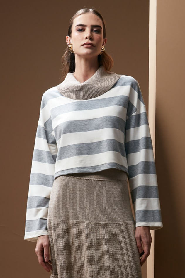 blusa-de-moletom-listrada-gola-alta
