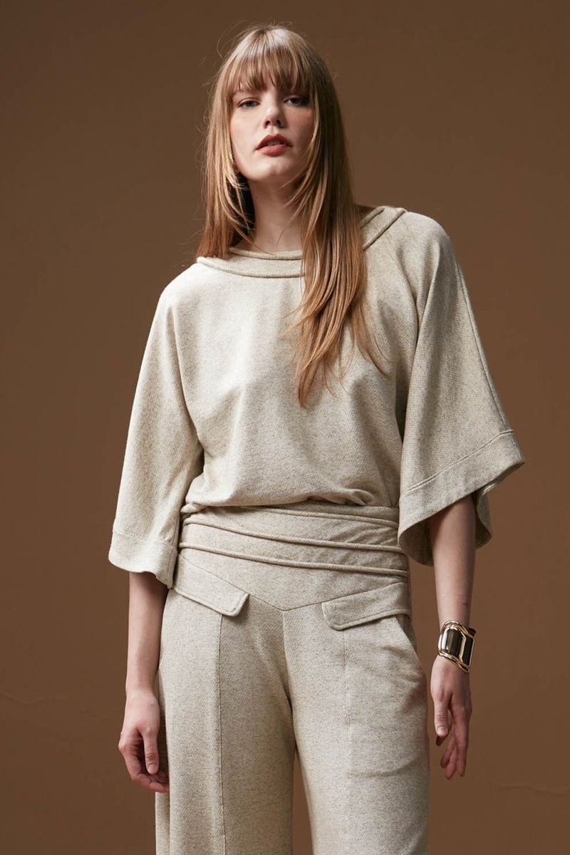 blusa-de-moletom-oversized-manga-morcego