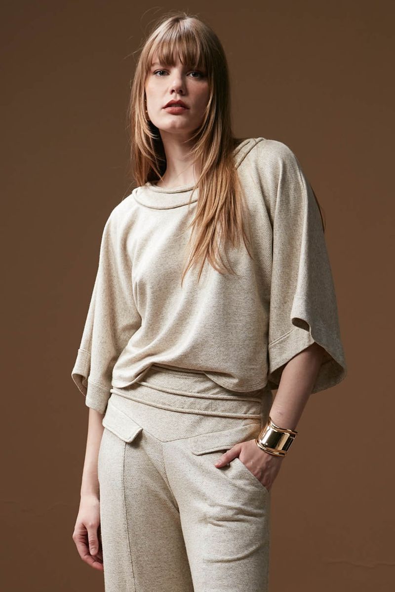 blusa-de-moletom-oversized-manga-morcego