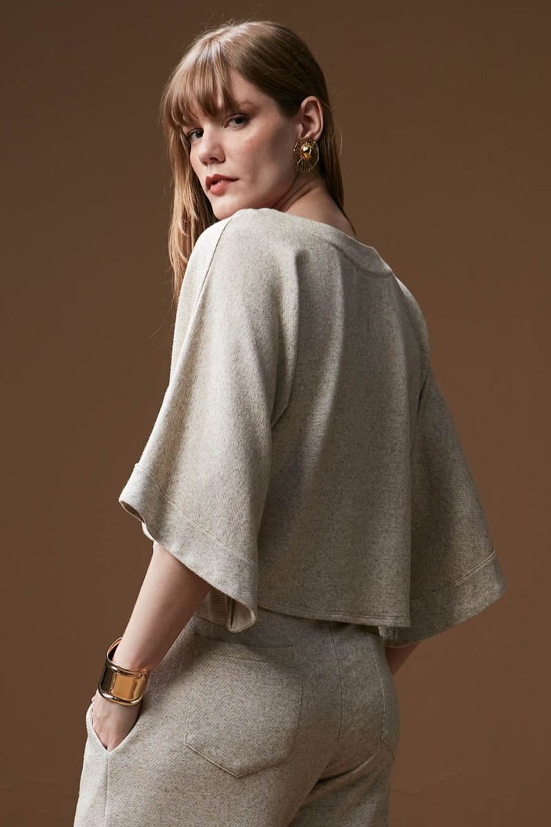 blusa-de-moletom-oversized-manga-morcego