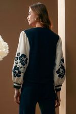 blusa-de-moletom-com-bordado