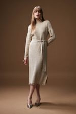 VESTIDO-MIDI-DE-TRICO