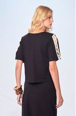 t-shirt-de-malha-feminina-com-aplicacao-de-trico