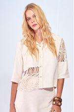 Camisa-de-Viscolinho-com-Aplicacao-em-Croche---
