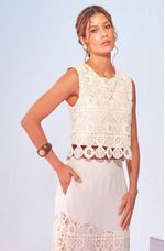 Cropped-de-Viscolinho-com-Aplicacao-de-Renda-Rendeira---