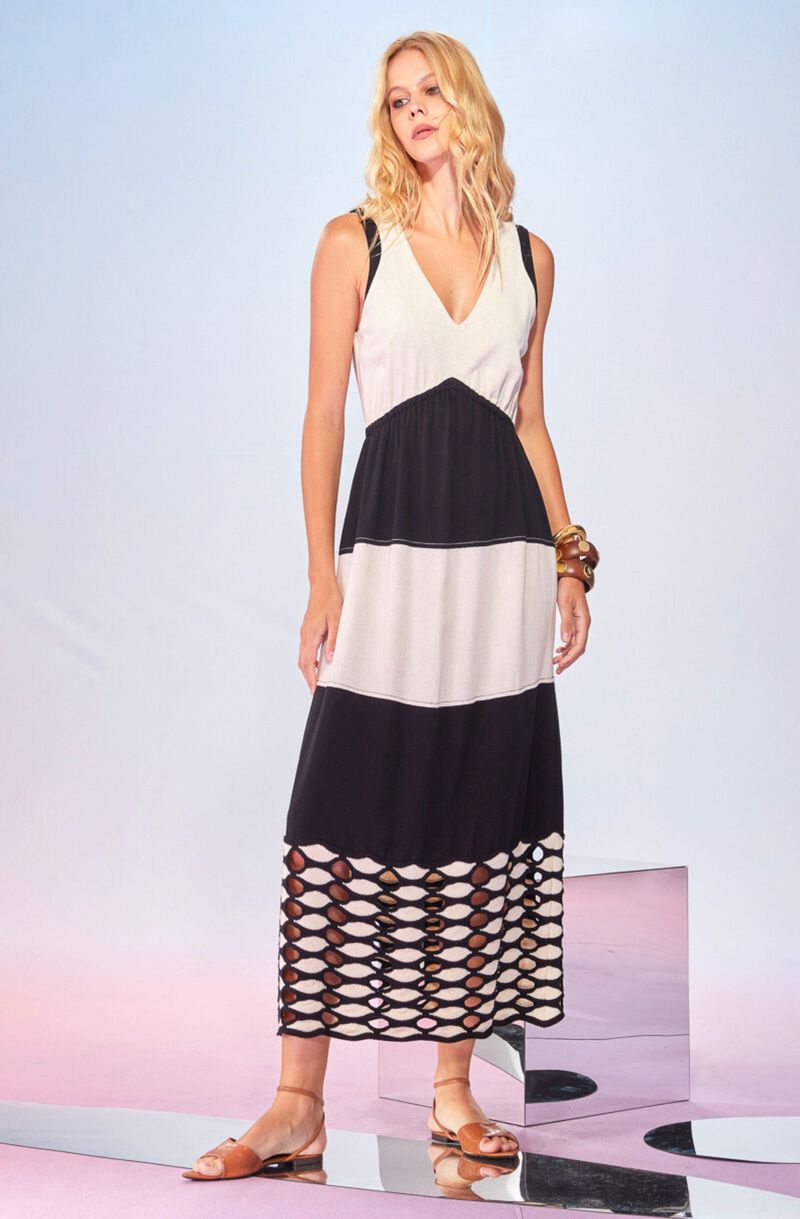 Vestido-Longo-com-Barrado-de-Trico-Preto-e-Branco-Pietra--