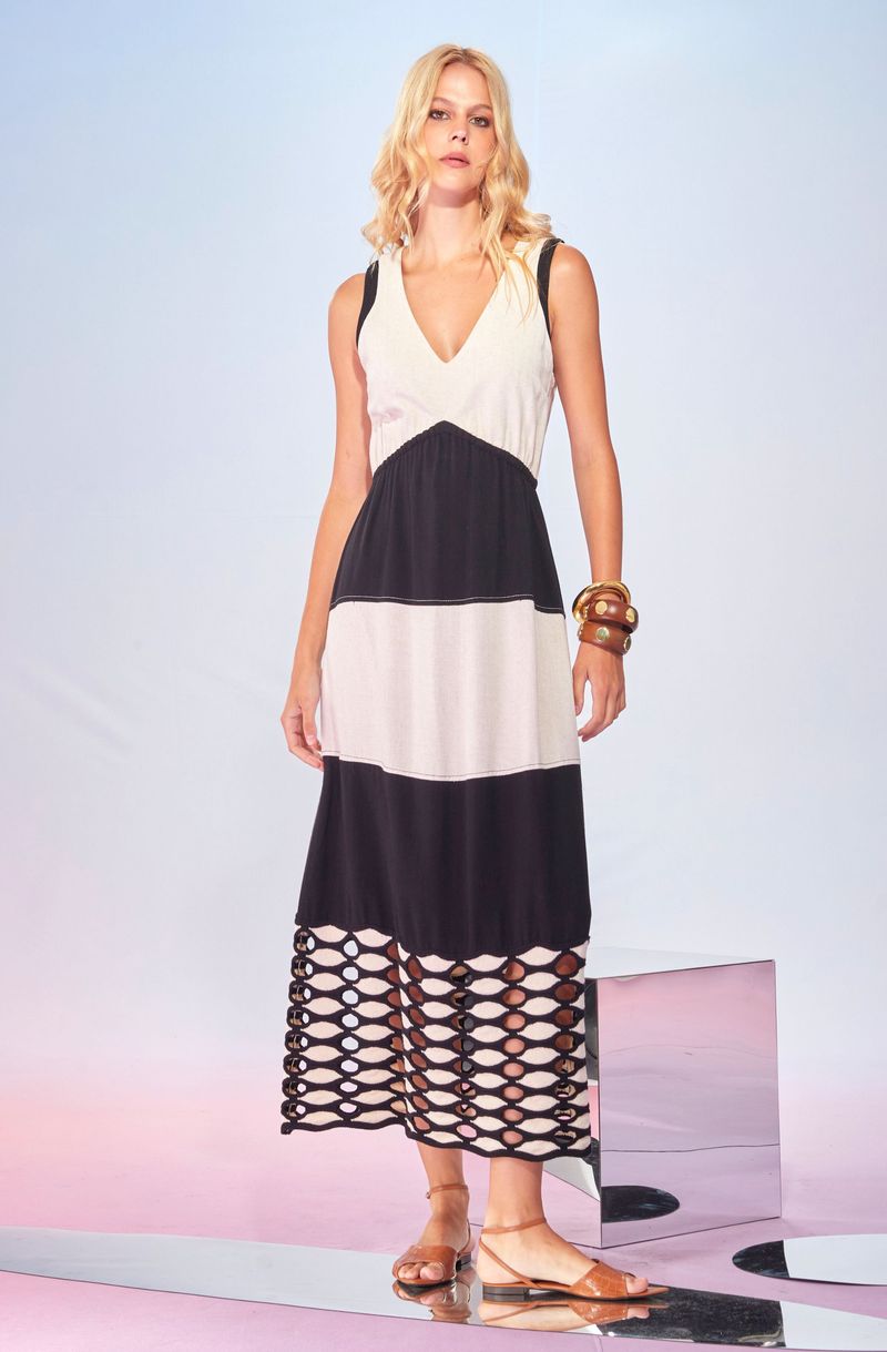 Vestido-Longo-com-Barrado-de-Trico-Preto-e-Branco-Pietra--