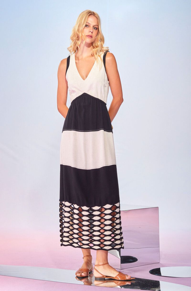 Vestido-Longo-com-Barrado-de-Trico-Preto-e-Branco-Pietra--