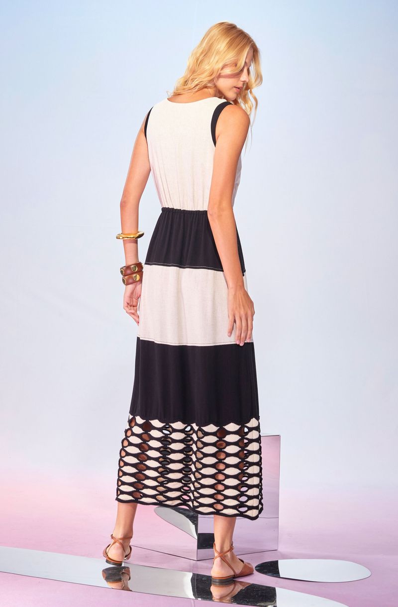 Vestido-Longo-com-Barrado-de-Trico-Preto-e-Branco-Pietra--