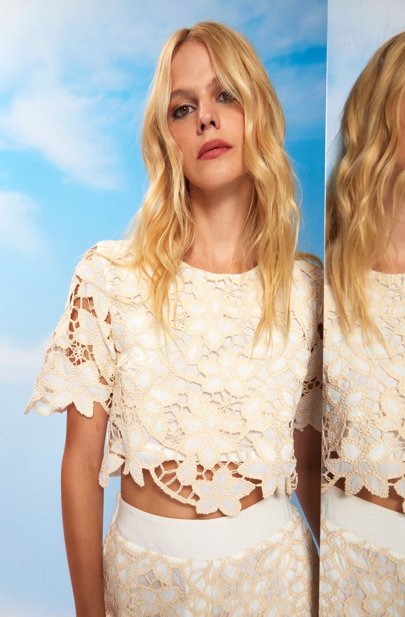 Cropped-de-Renda-Flora---