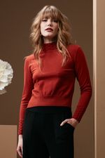 BLUSA-DE-TRICO-DE-GOLA-ALTA