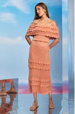 Saia-Midi-Trico-Evase-Mix-de-Texturas-Casual-Ondinhas