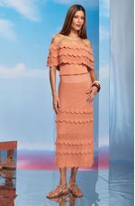 Saia-Midi-Trico-Evase-Mix-de-Texturas-Casual-Ondinhas