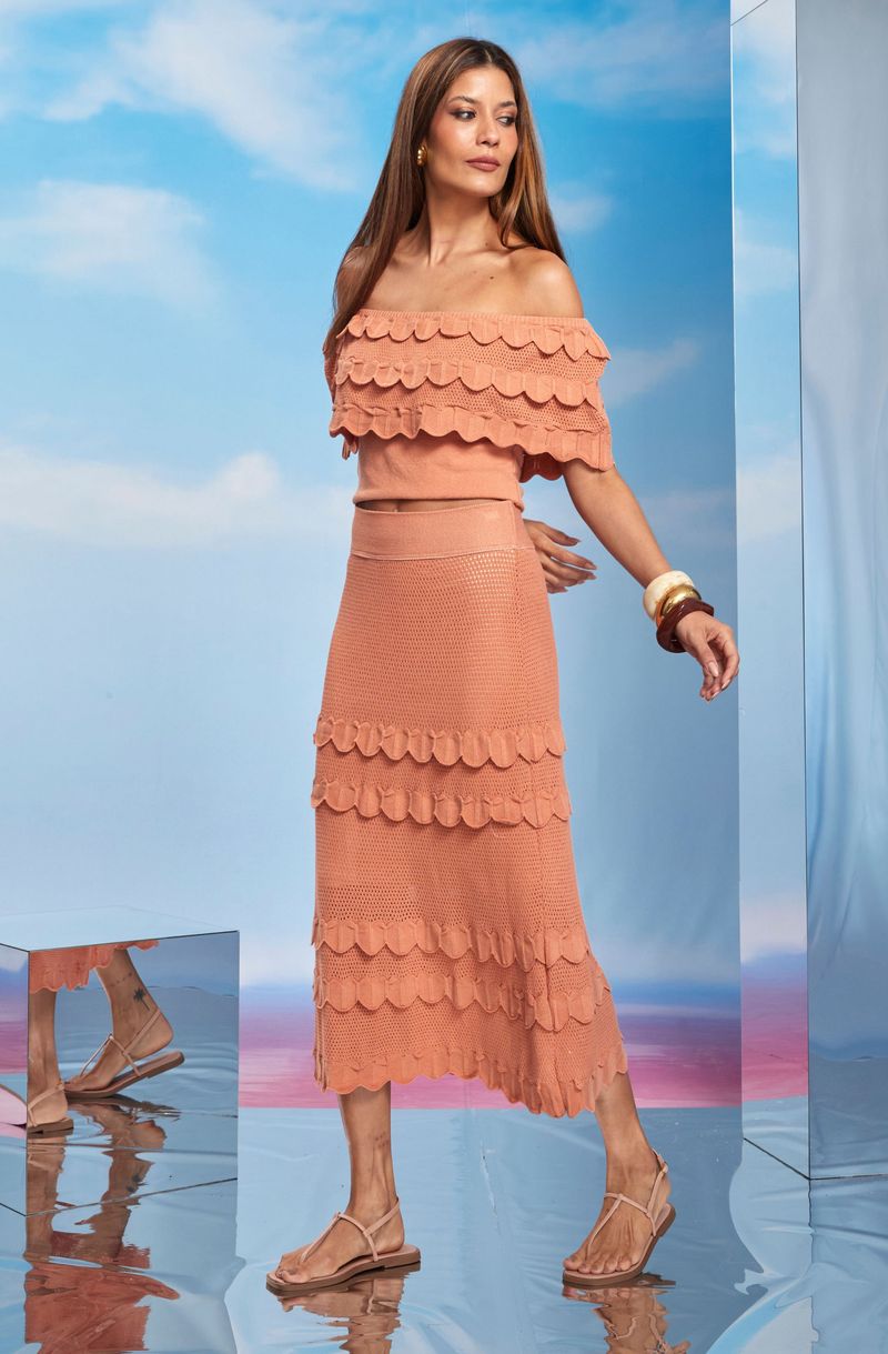 Saia-Midi-Trico-Evase-Mix-de-Texturas-Casual-Ondinhas