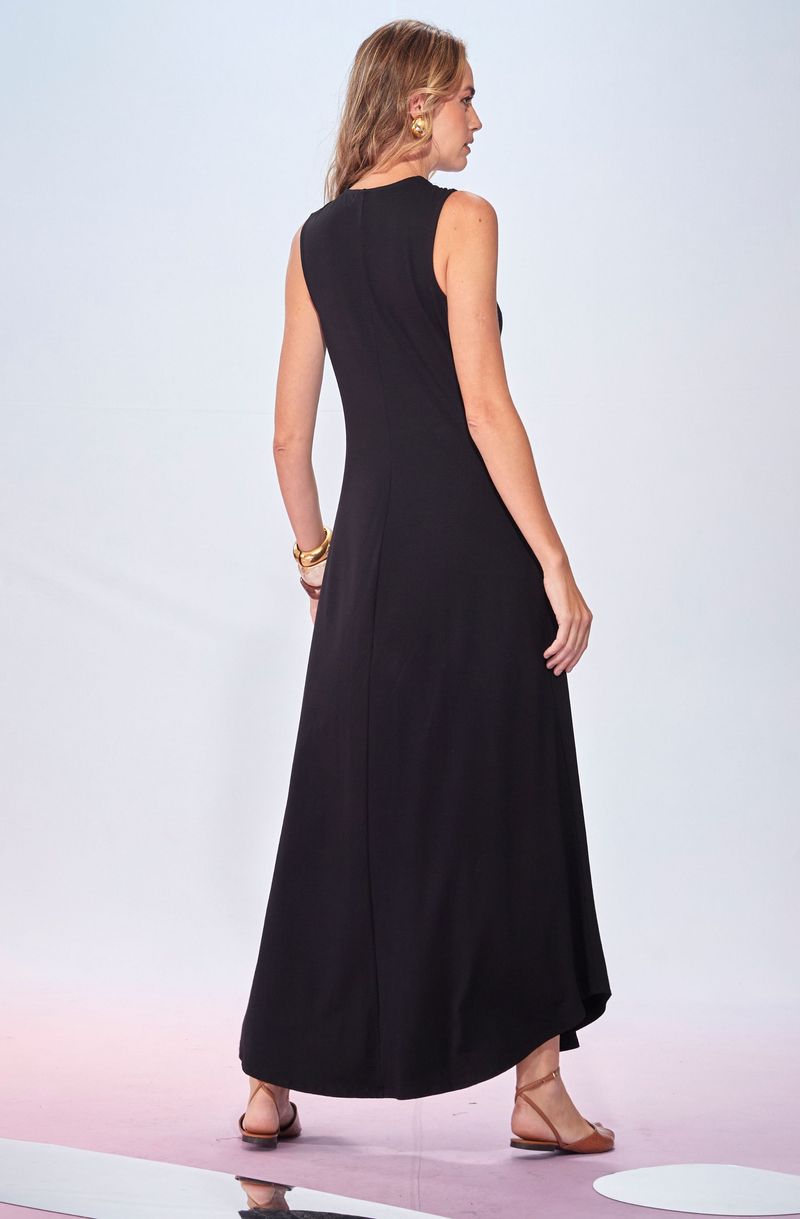 Vestido-Longo-Amplo-de-Malha-com-Bordado-Tamiris--